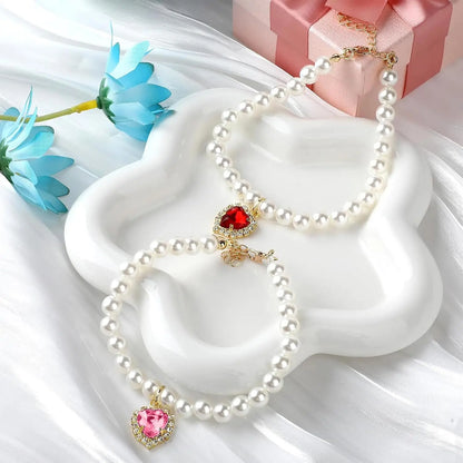 Adjustable Pearl Collars with Heart-Shaped Rhinestones for Cats - Elegant Pet Accessories for Weddings and Special Events (2-Pack)